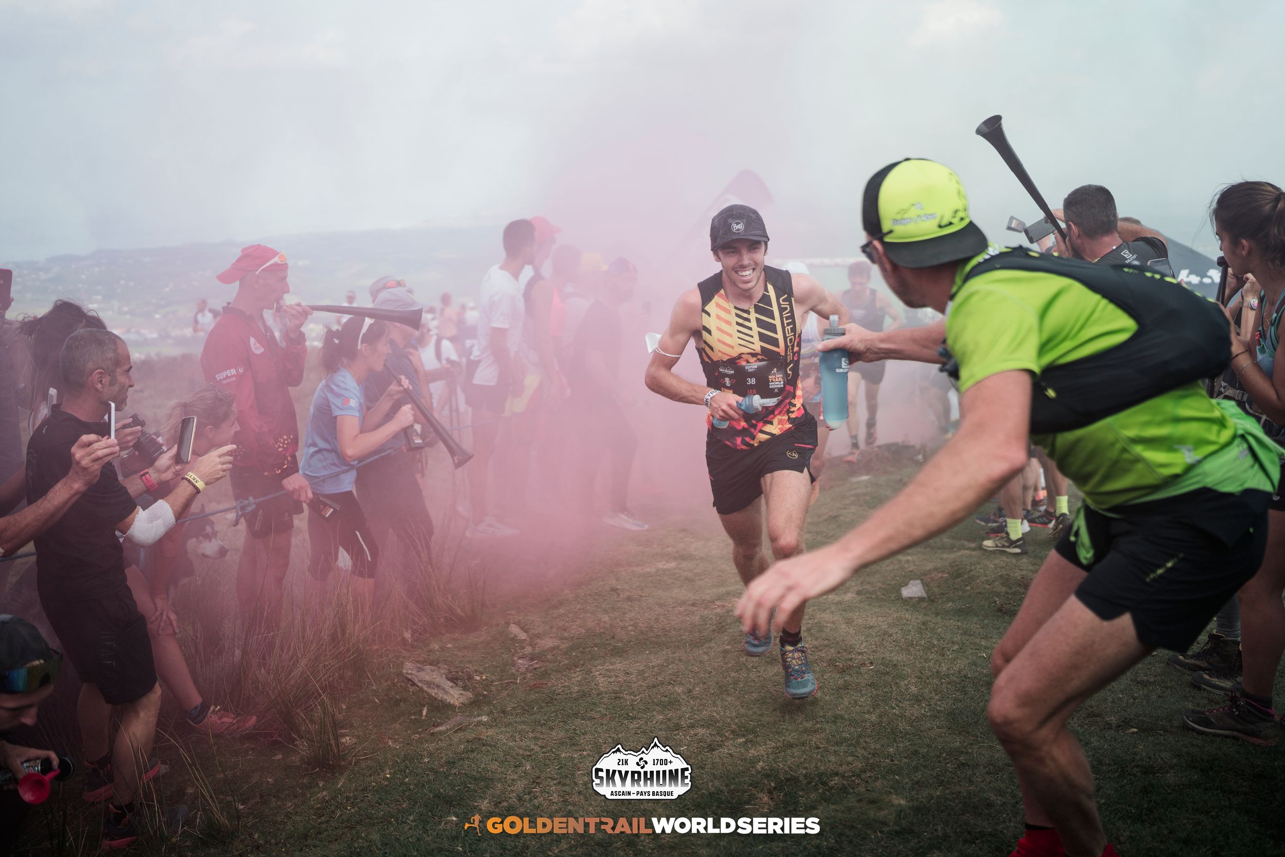 Jan Margarit bate el récord de la Skyrhune @GoldenTrailSeries @Skyrhune @jsaragossa 