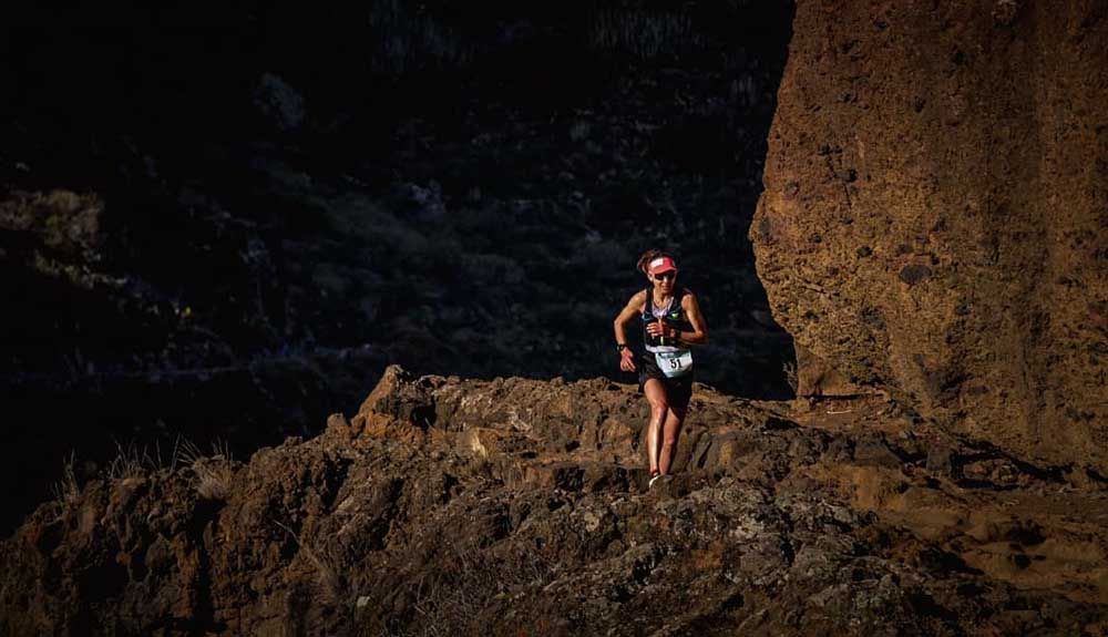 Anna Comet gana la Spartan Trail Tenerife-Caseríos de Anaga. blackcoffee.studio©