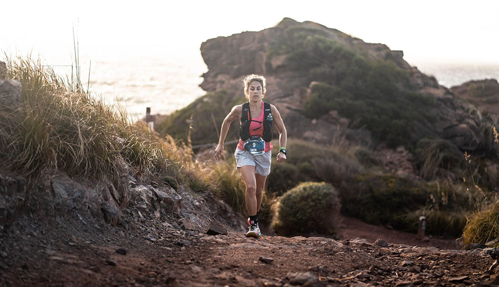 Lucia Pasamar vence Trail Menorca Camí de Cavalls. Fotografía José Miguel Muñoz
